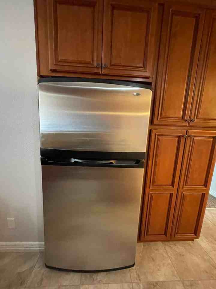 708 S Peggy St - Photo 7 of 32