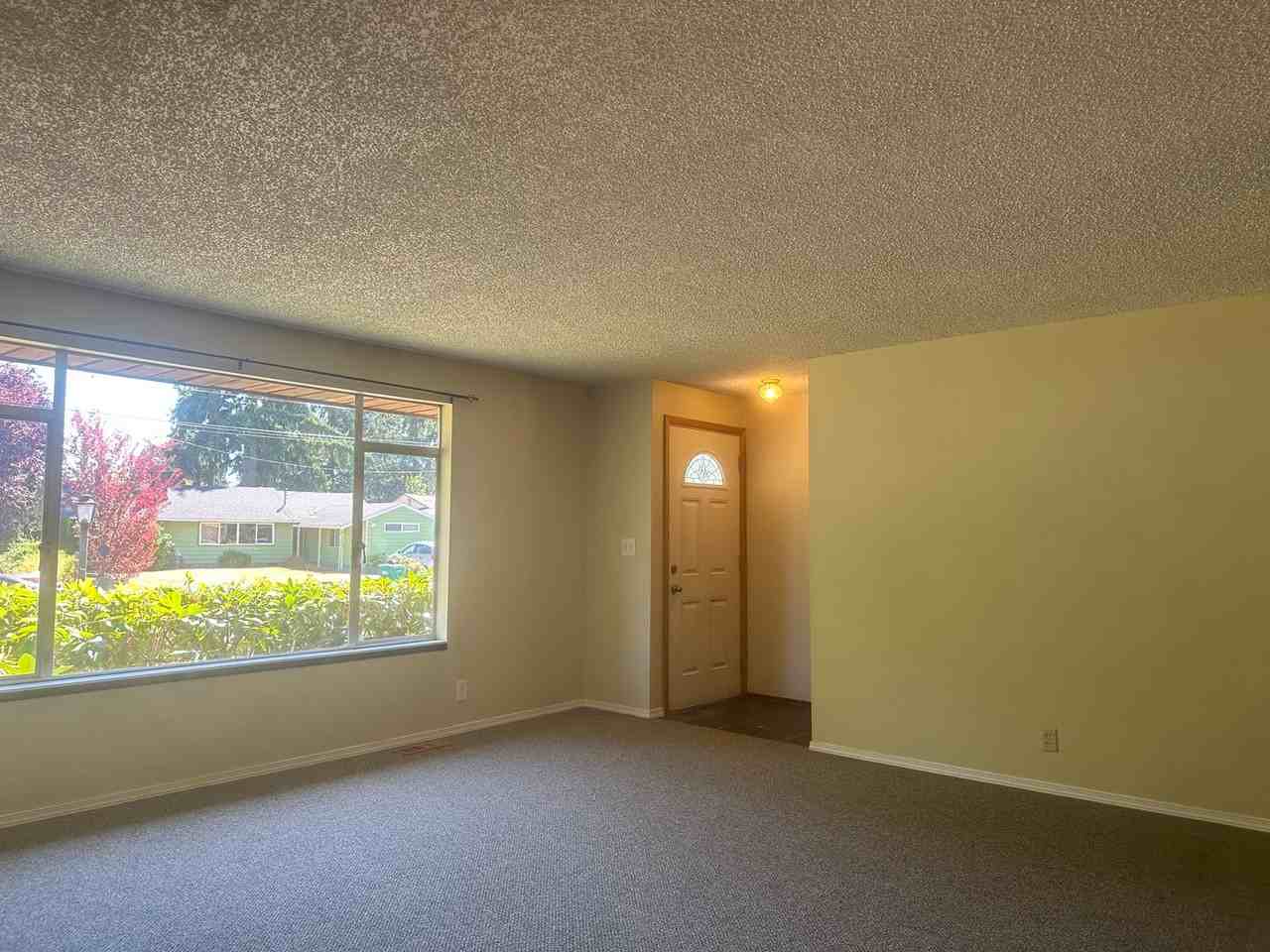 22204 53rd Ave W - Photo 4 of 24