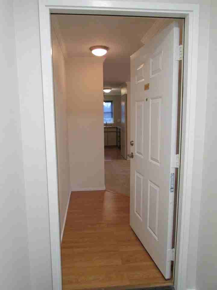 160 Lee St #204 - Photo 2 of 10