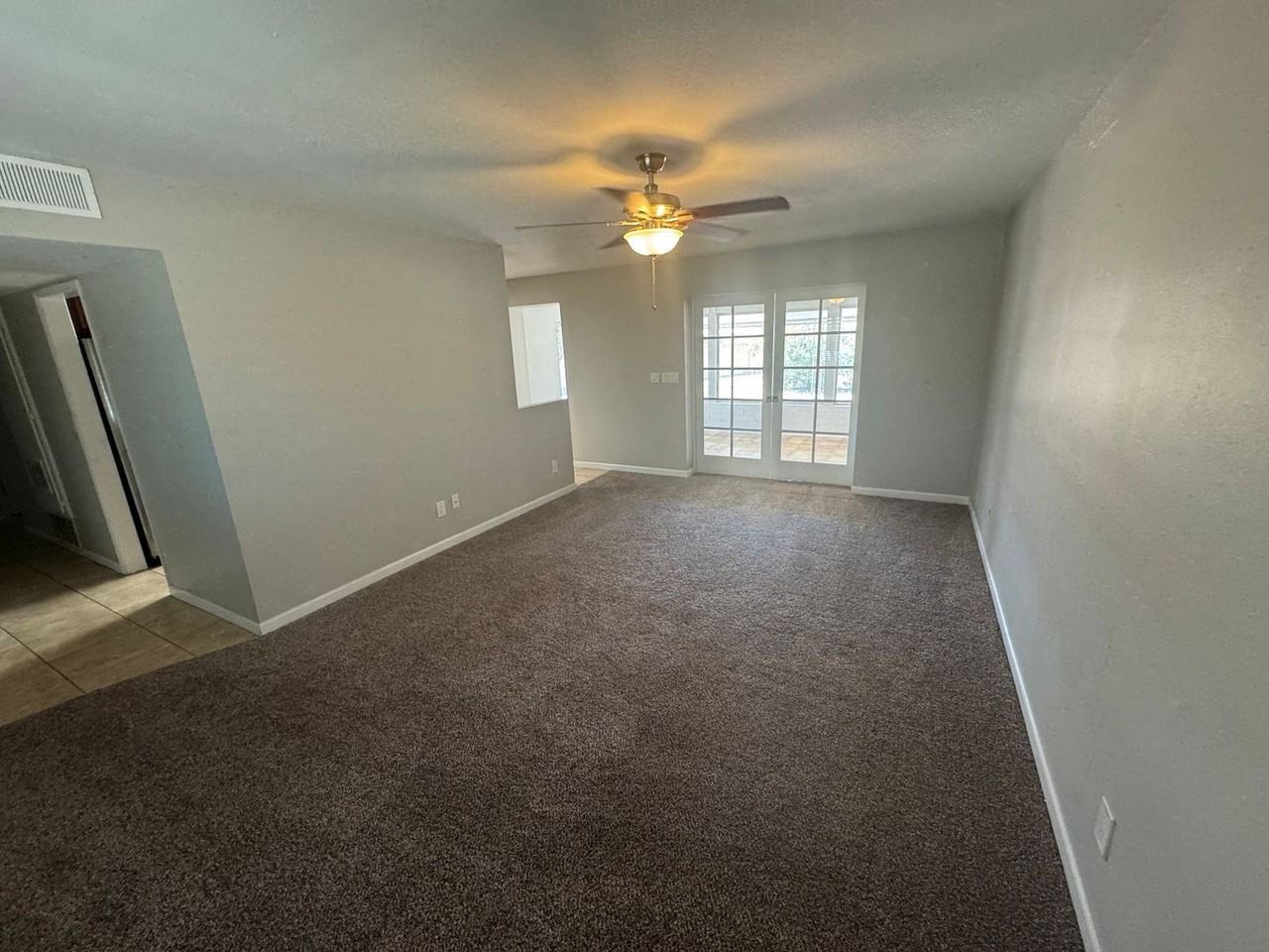 10819 W Connecticut Ave - Photo 5 of 27