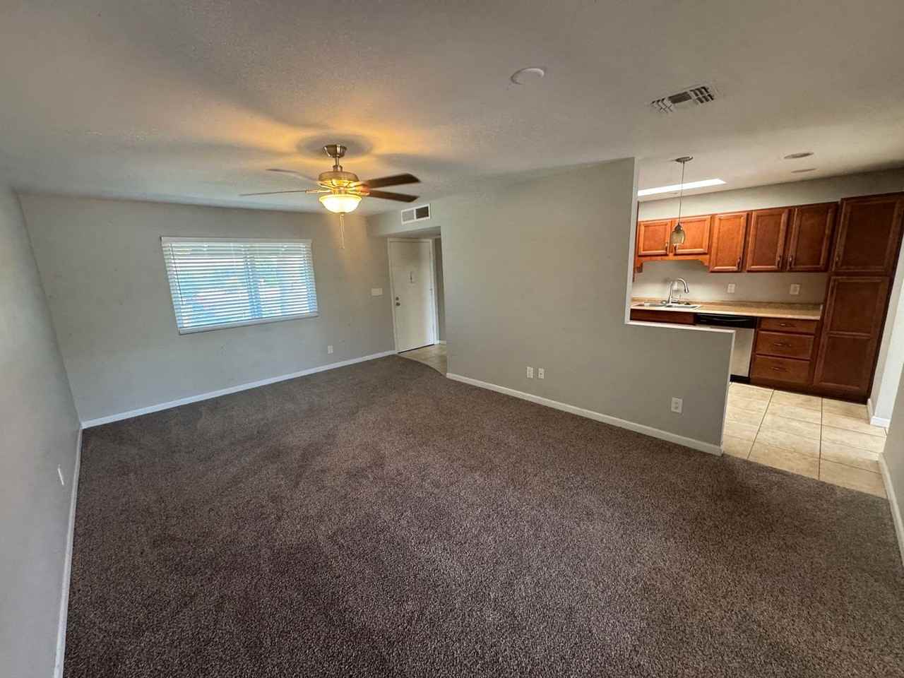 10819 W Connecticut Ave - Photo 6 of 27