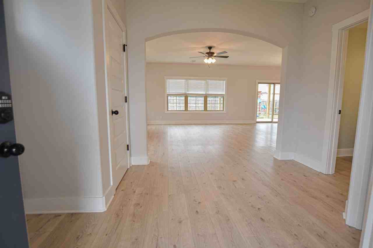 3275 Haymeadow Ln - Photo 2 of 24