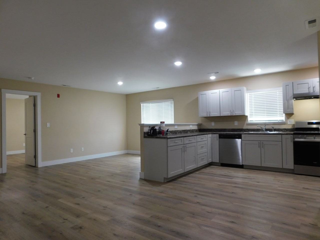 1715 North 7th Street - Photo 4 of 31