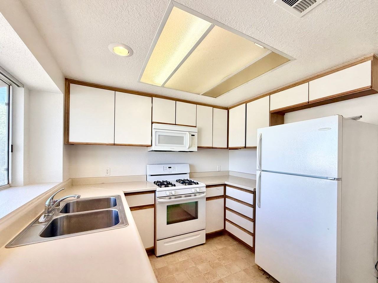 79540 Avenue 42 #B - Photo 2 of 23
