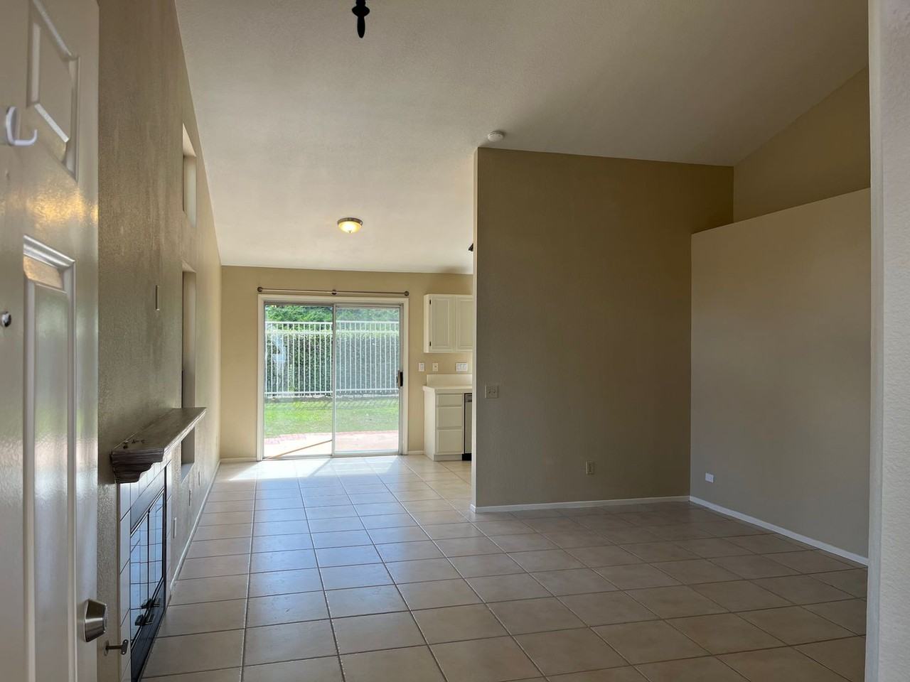 43097 Corte Cabrera - Photo 3 of 14