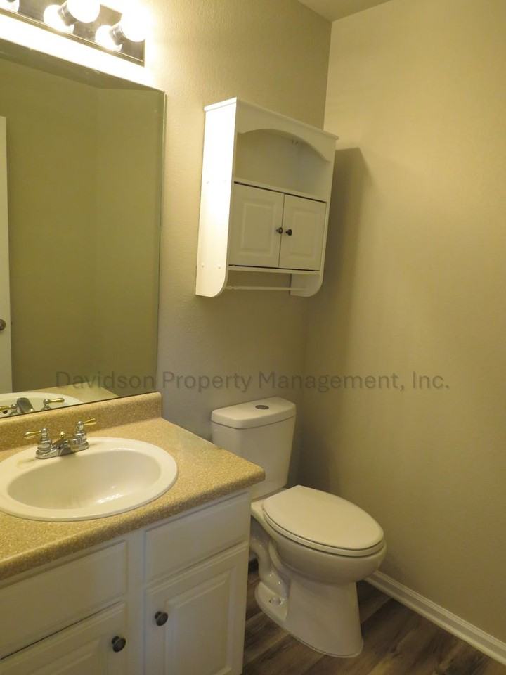 1791 Riverwalk Pkwy - Photo 4 of 19