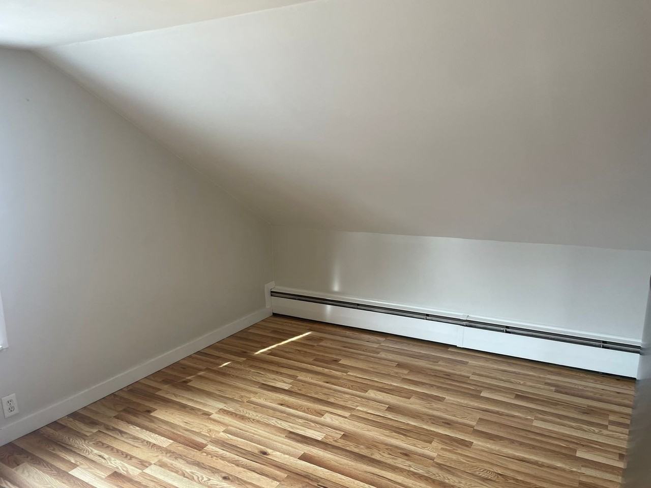 16 Border St - Photo 4 of 16