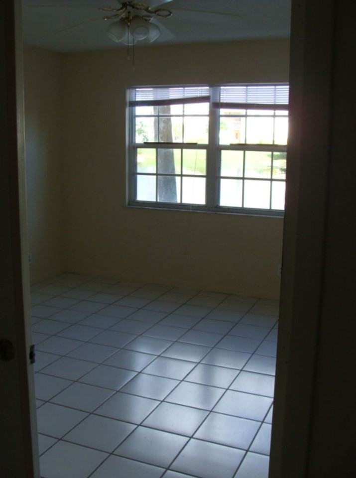 1565 Se Royal Green Cir - Photo 7 of 9