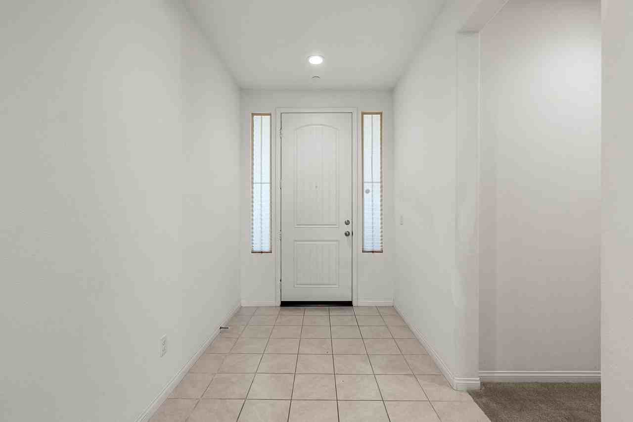 1500 Yucca Ct - Photo 6 of 45
