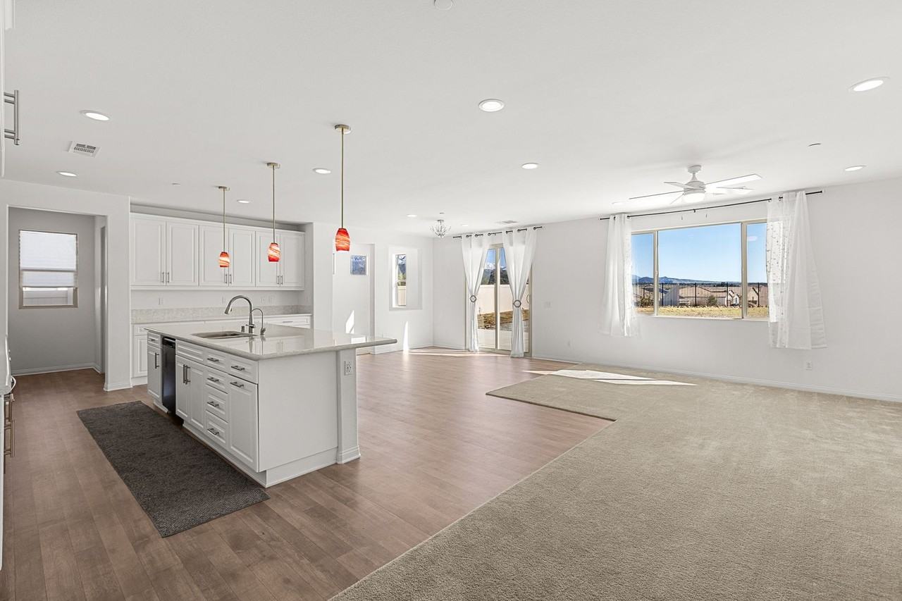 1500 Yucca Ct - Photo 7 of 45