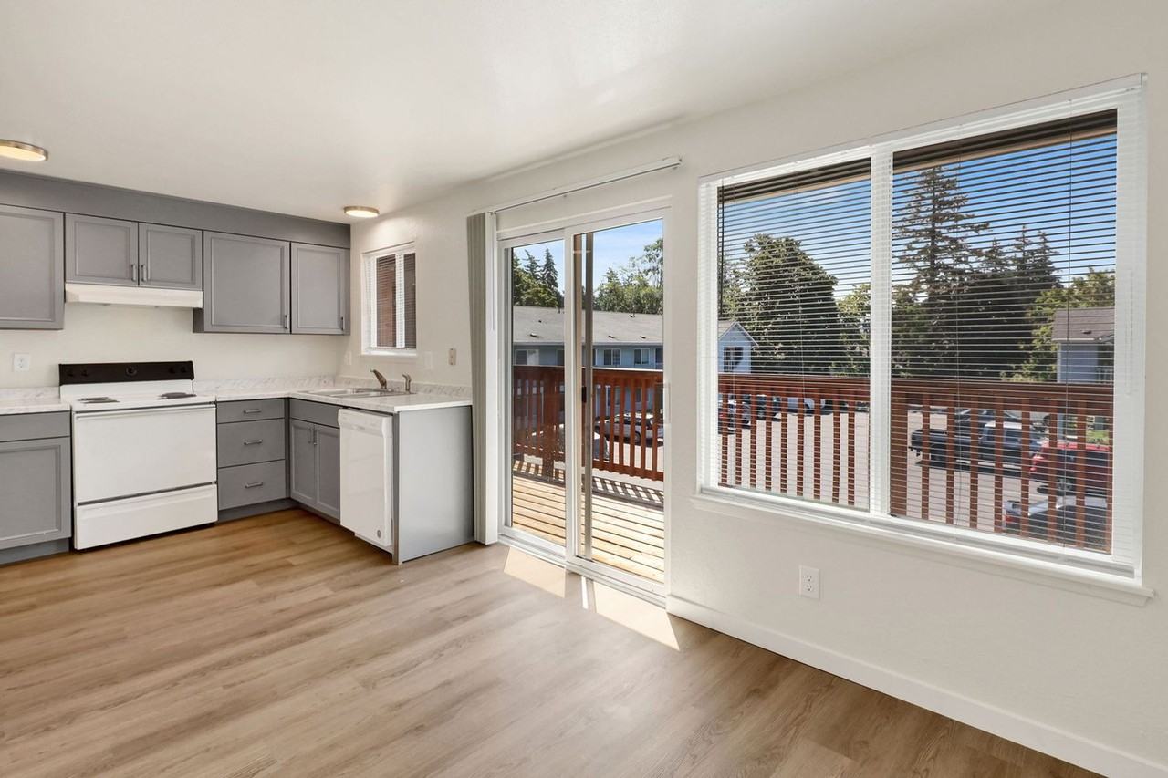 3510 Northwest Ave - Photo 5 of 22