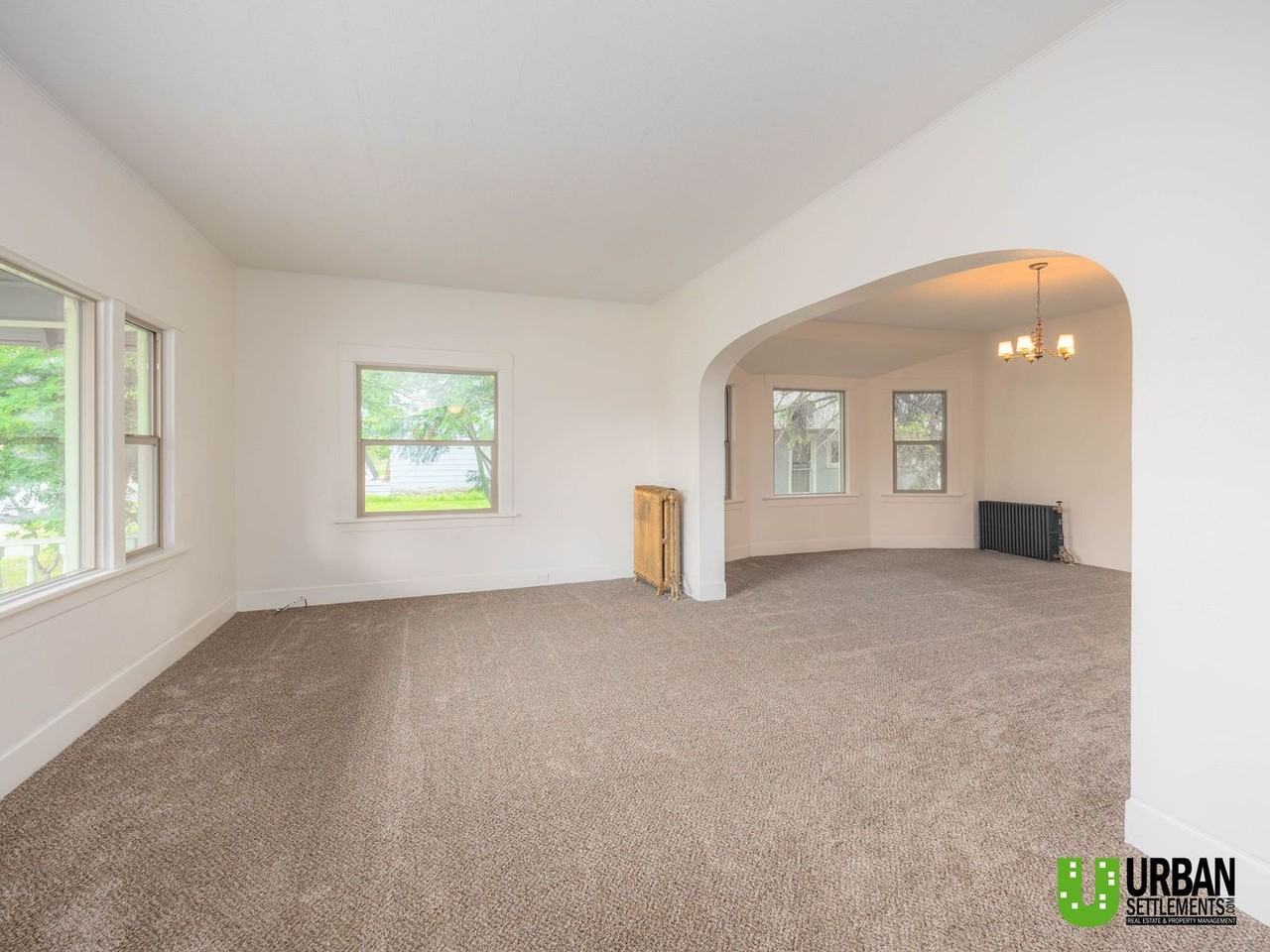 724 E Ermina Ave - Photo 2 of 31