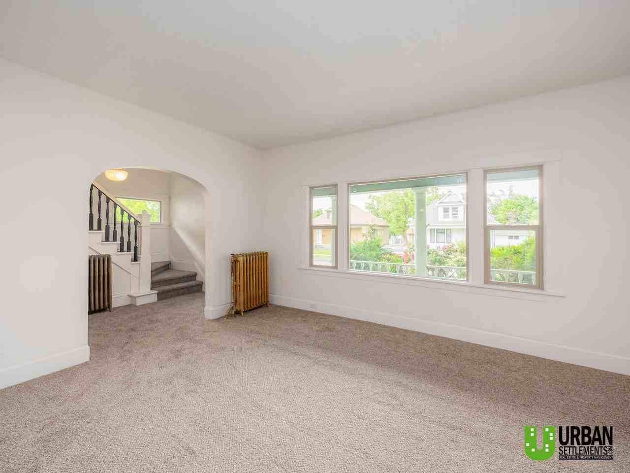 724 E Ermina Ave - Photo 3 of 31