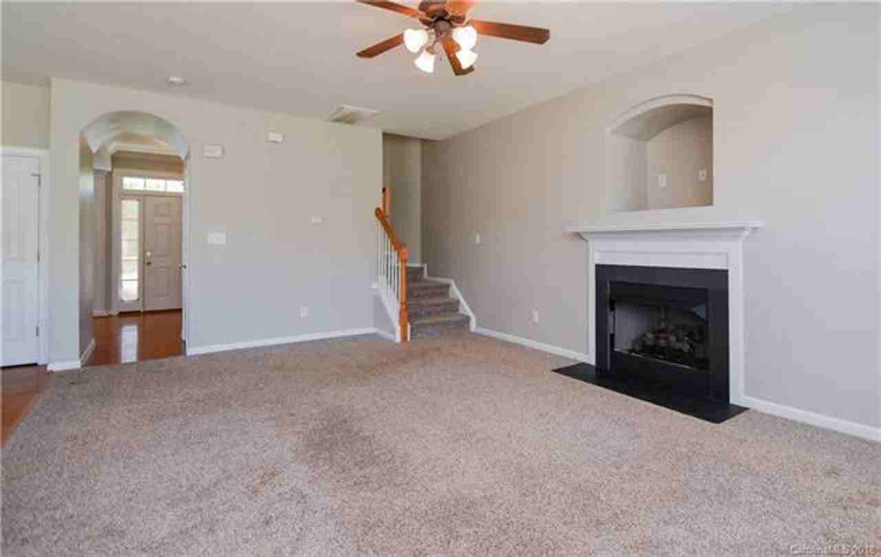 16022 Prescott Hill Ave - Photo 5 of 19