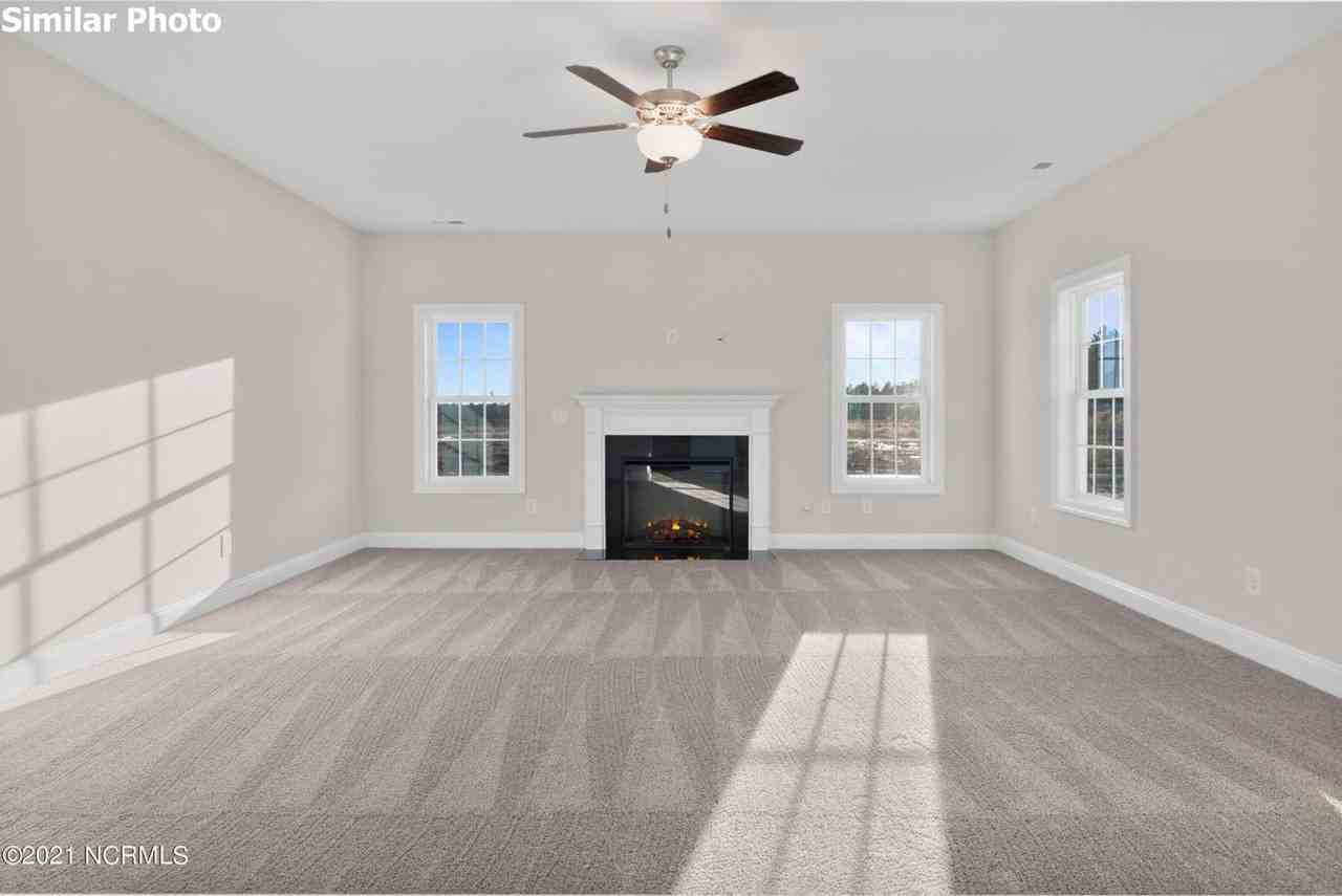 318 Windmill Light Way - Photo 4 of 9