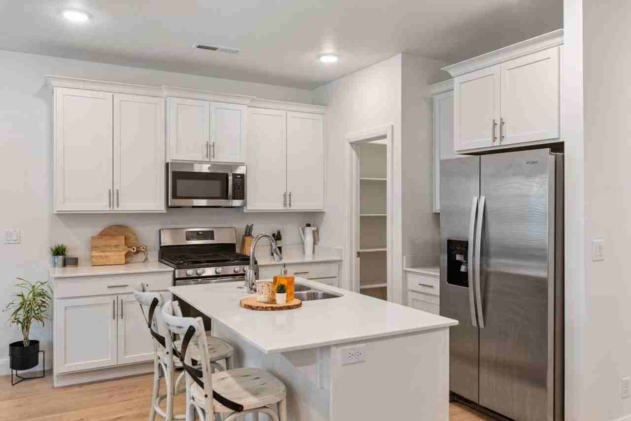 5744 S Russet Sun Dr - Photo 3 of 30