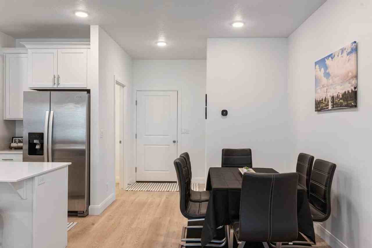5744 S Russet Sun Dr - Photo 7 of 30