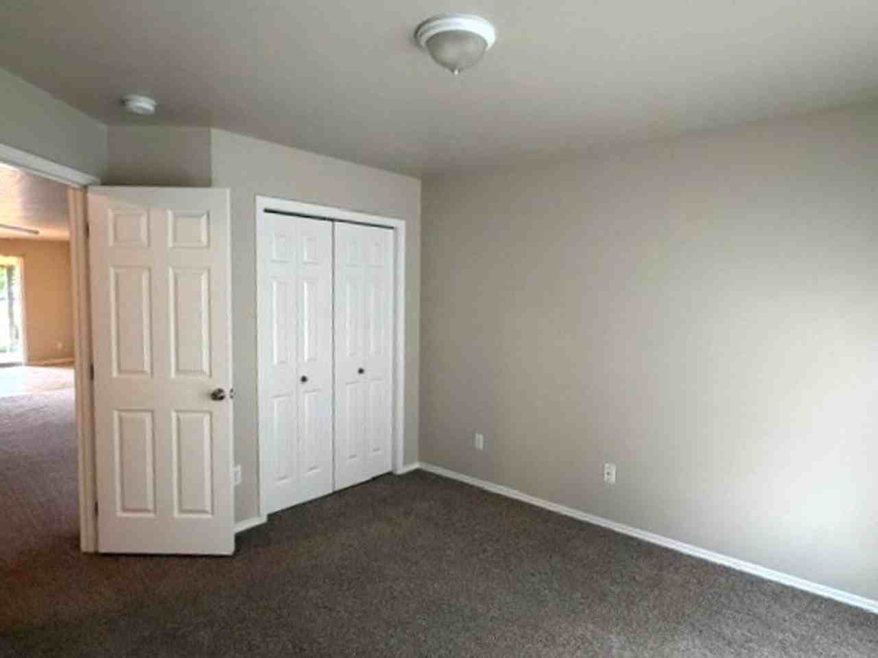 4120 S Rangewood Way - Photo 6 of 22