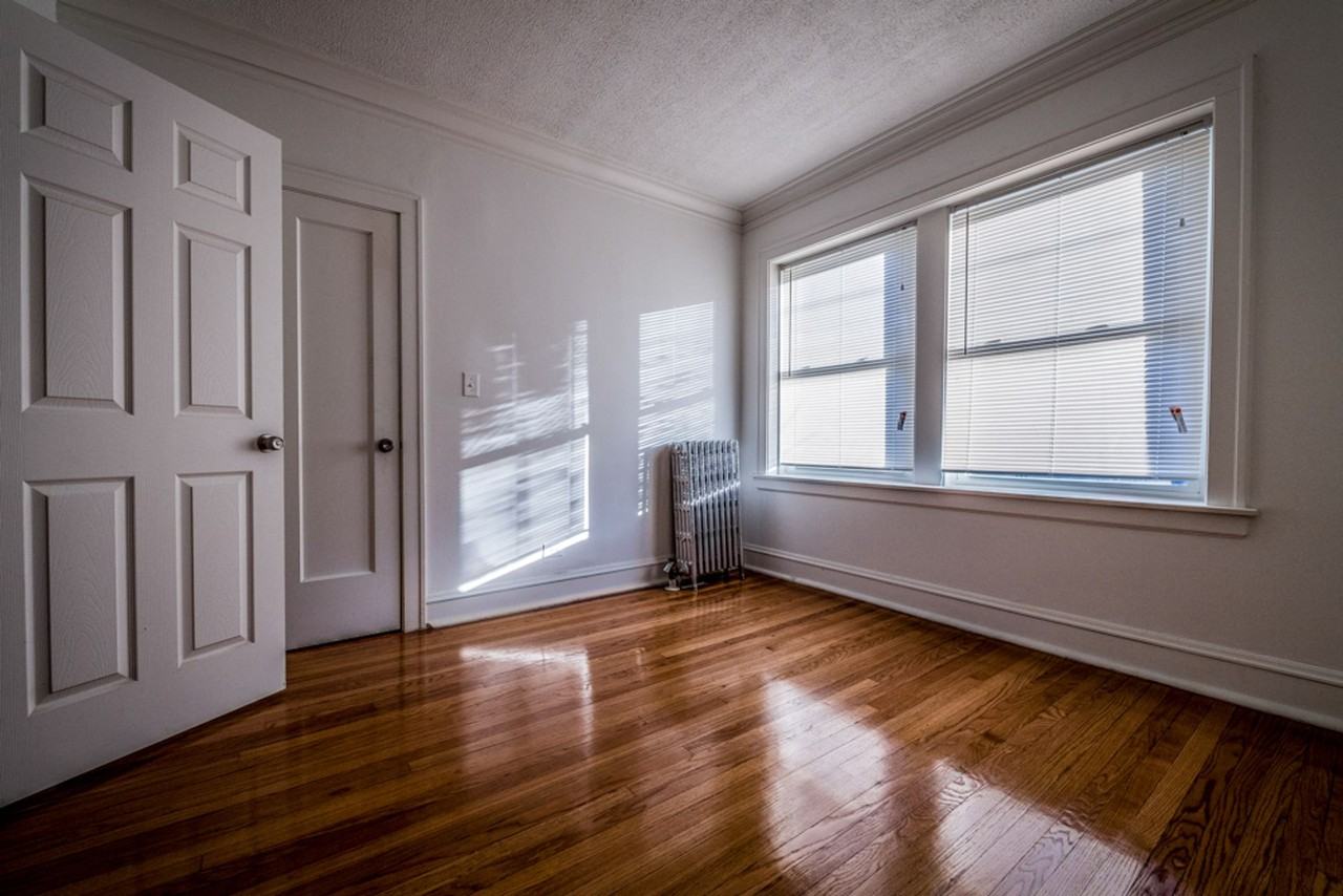 702 N Waller - Photo 3 of 21