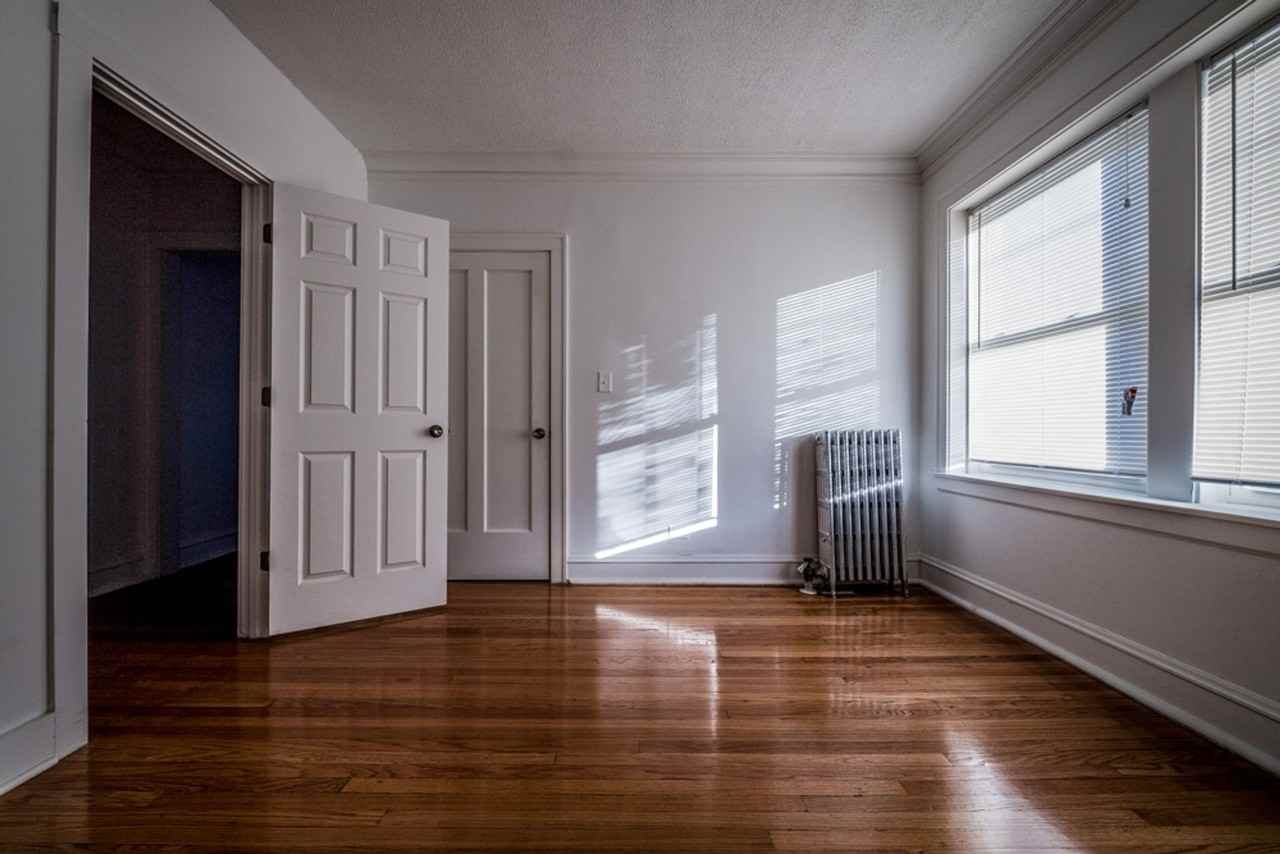 702 N Waller - Photo 4 of 21
