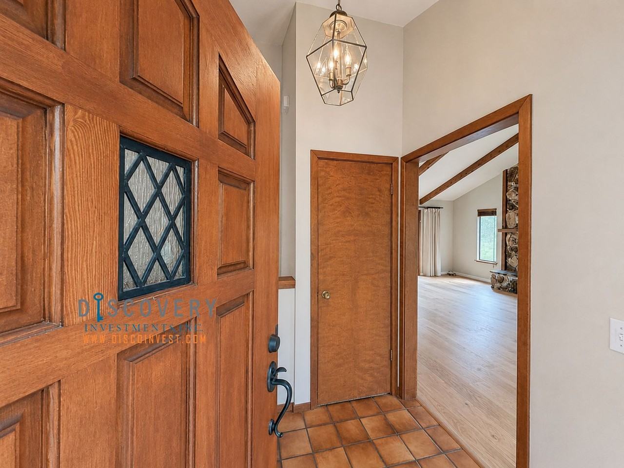 1188 Glencourt Dr - Photo 3 of 50
