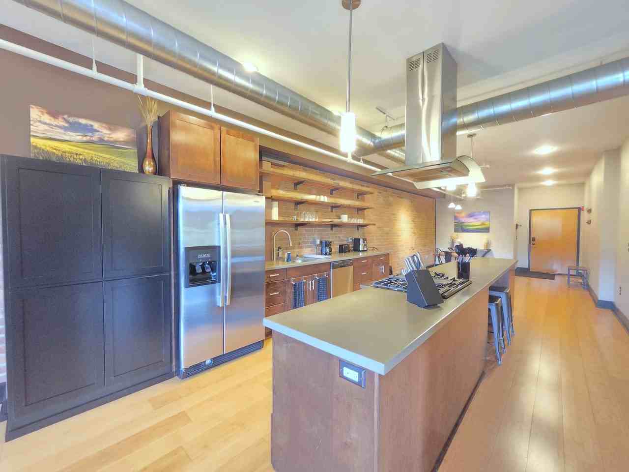 401 W 1st Ave #2 - Photo 7 of 25