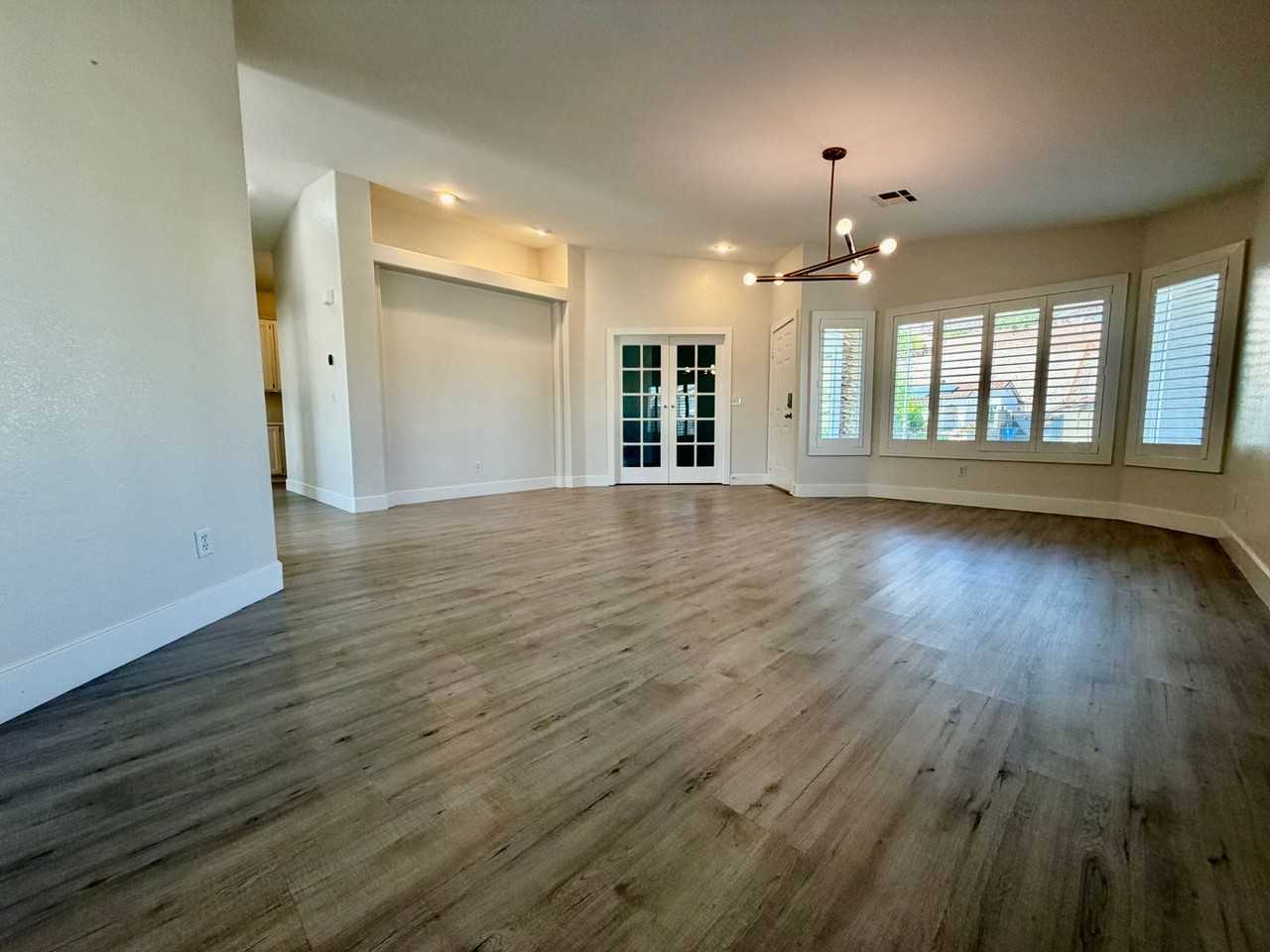 124 Lemongold St - Photo 3 of 19