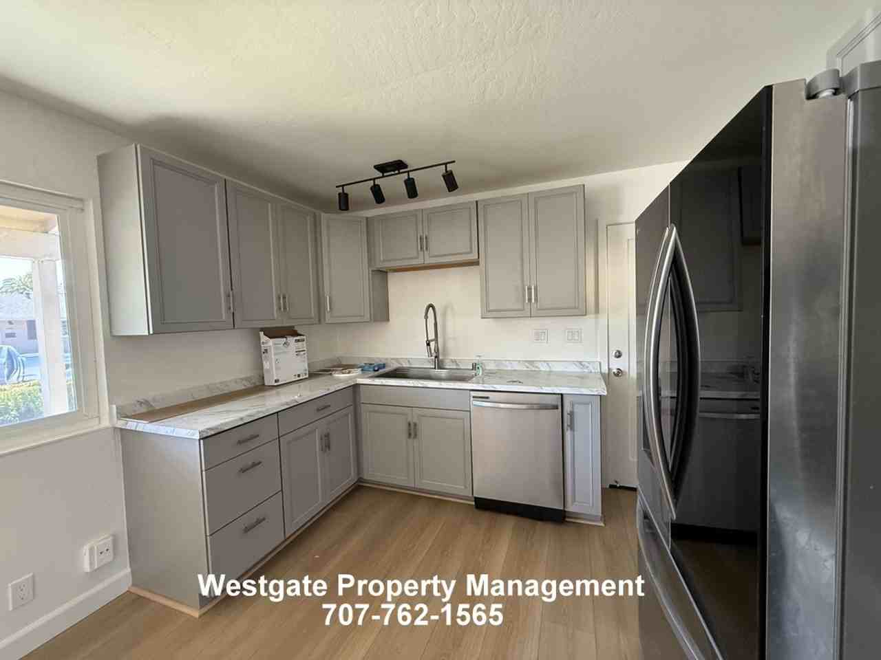 1340 Ramona Ln - Photo 5 of 20