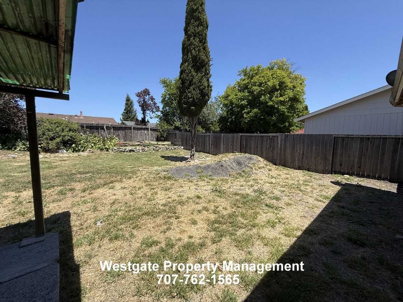 1340 Ramona Ln - Photo 5 of 20