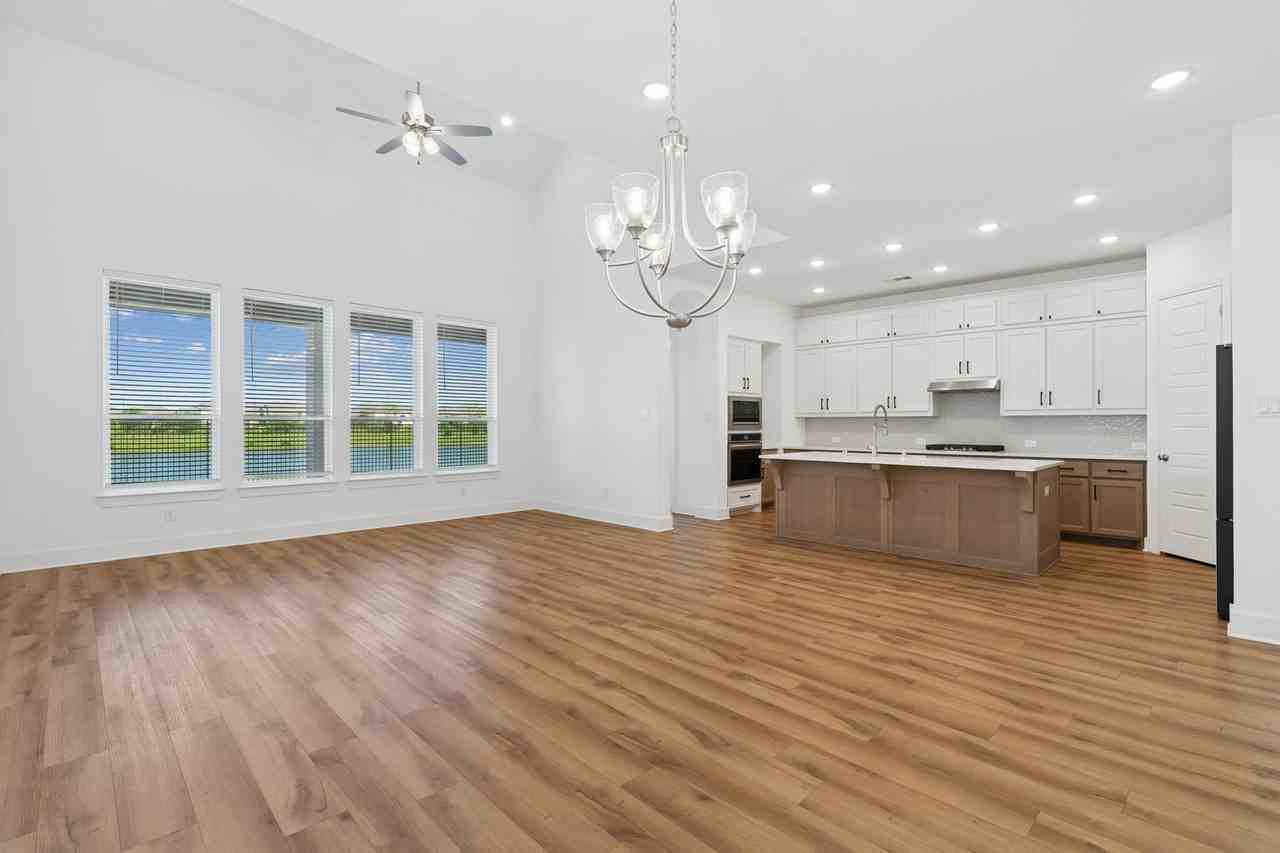 1905 Rhea Ct - Photo 6 of 38
