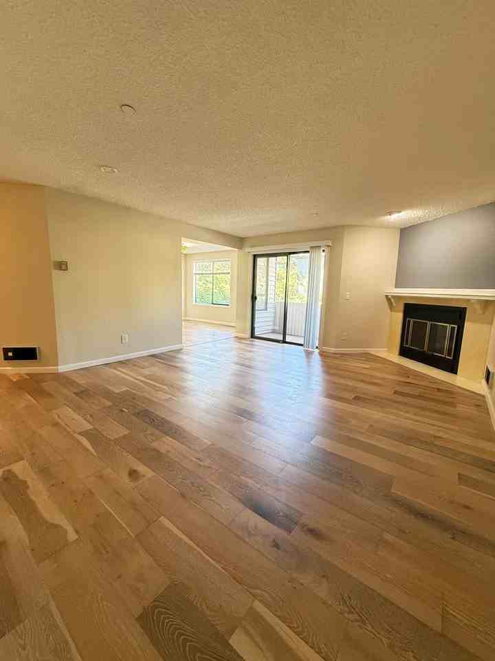 18606 52nd Ave W - Photo 4 of 29