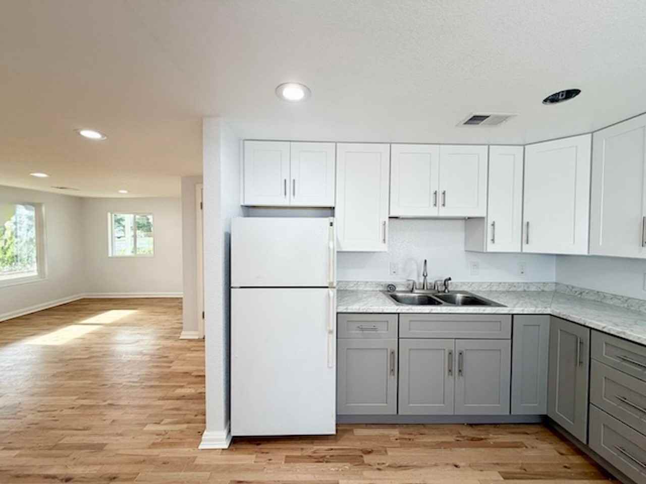 7360 Orchard Ct - Photo 5 of 26