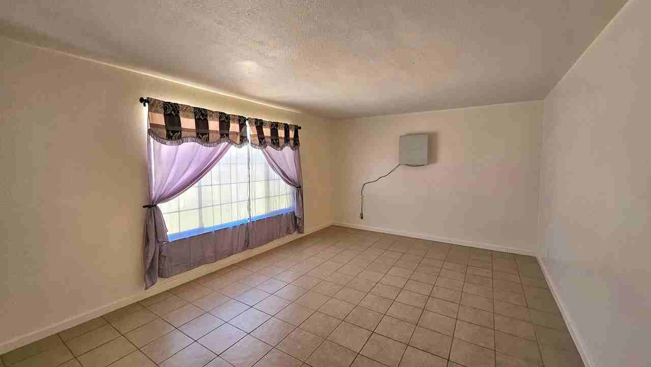 21398 Baldwin Ln - Photo 2 of 22