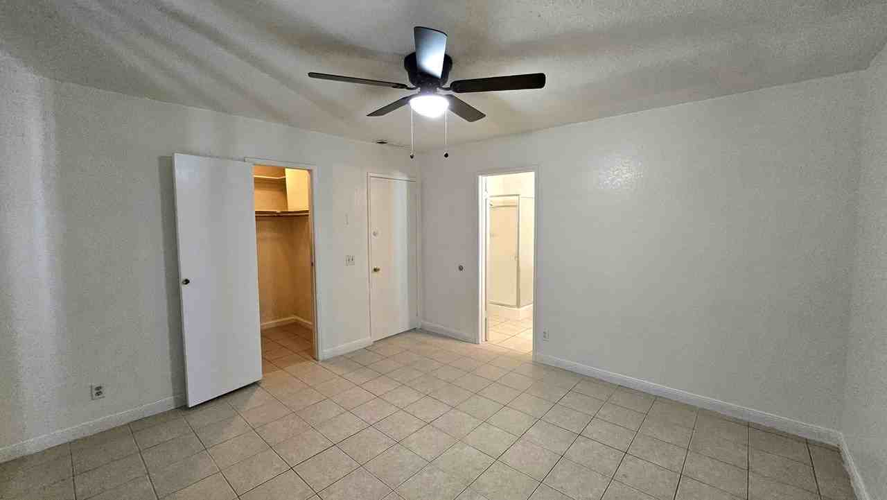 21398 Baldwin Ln - Photo 4 of 22