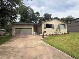 301 N 10th St - Photo 1 of 1