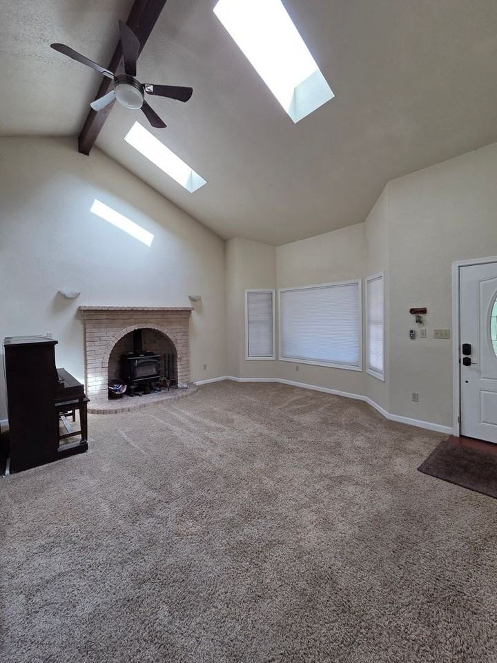 4113 105th Street Ct - Photo 4 of 24