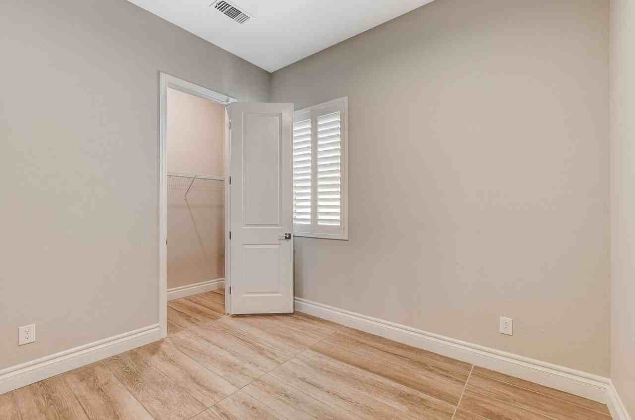 4124 Elegant Chateau St - Photo 5 of 50