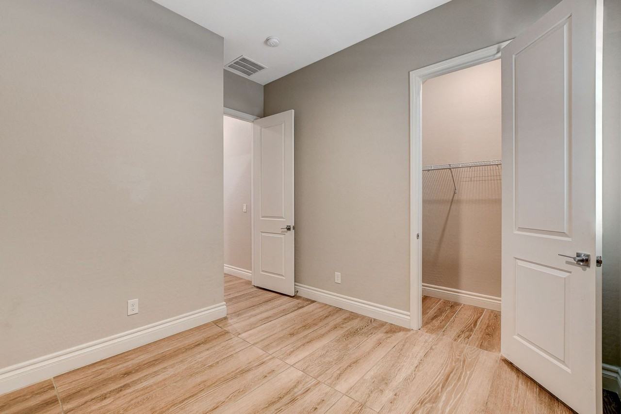 4124 Elegant Chateau St - Photo 6 of 50