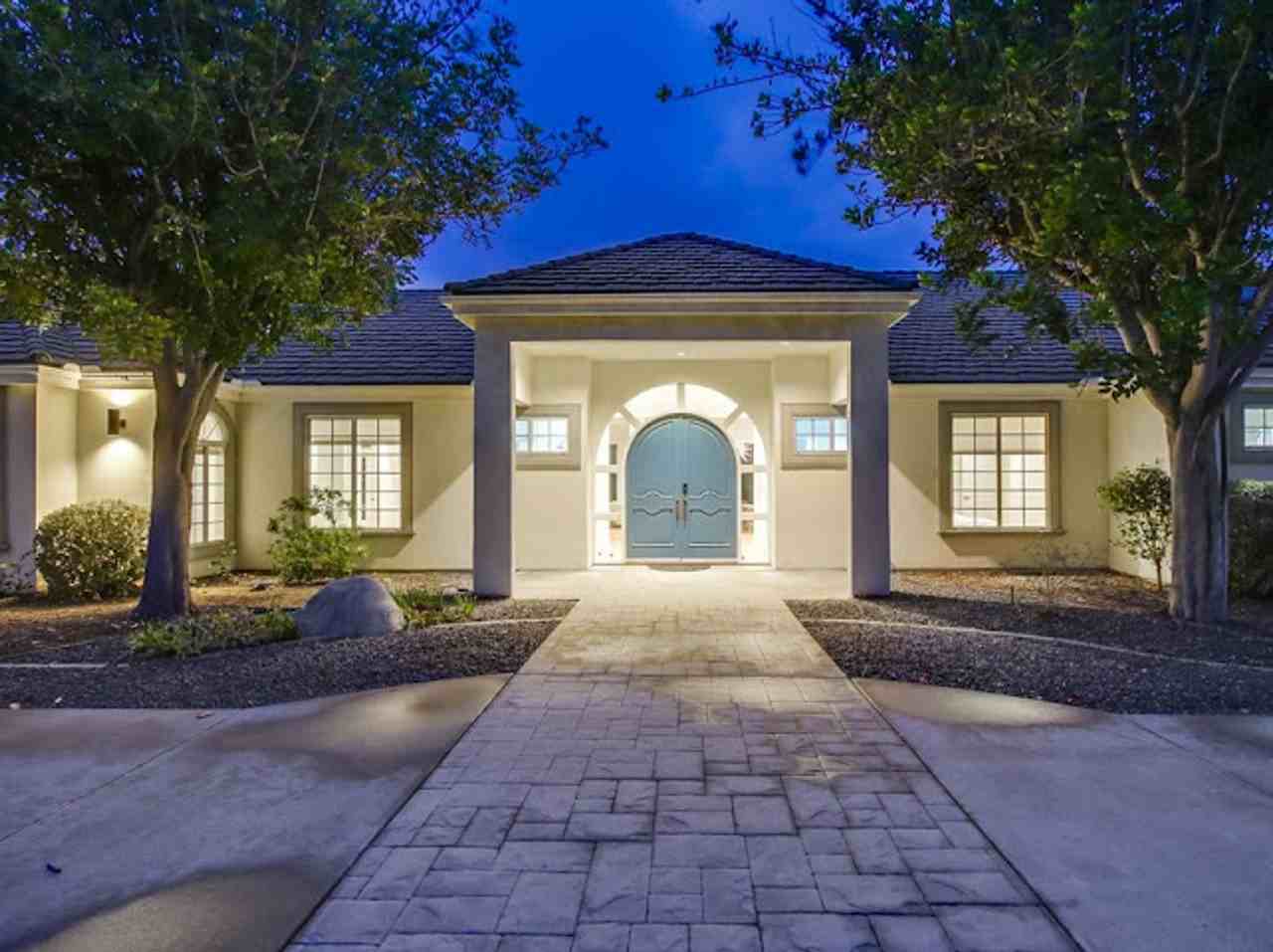 4124 Stonebridge Ln - Photo 6 of 50