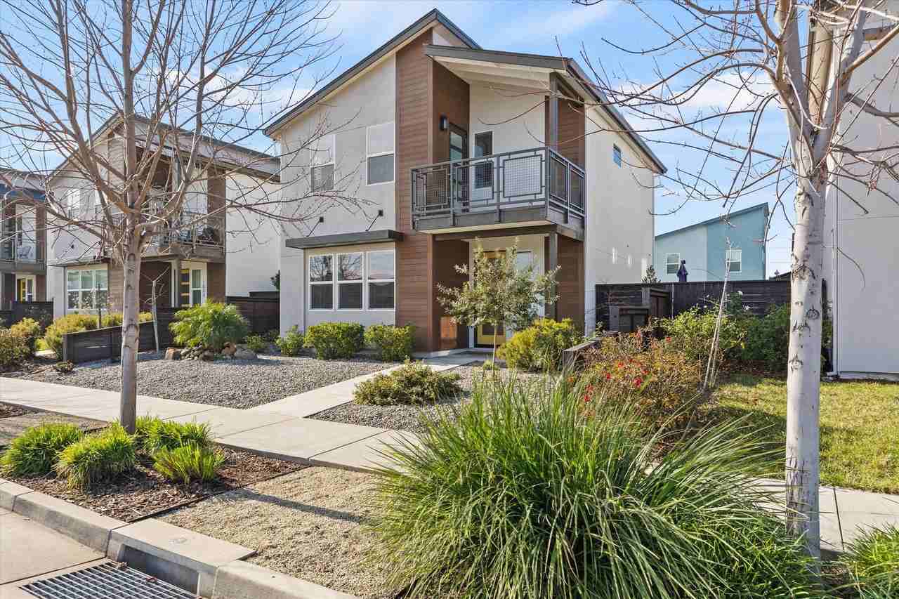 1802 Notre Dame Blvd - Photo 2 of 42