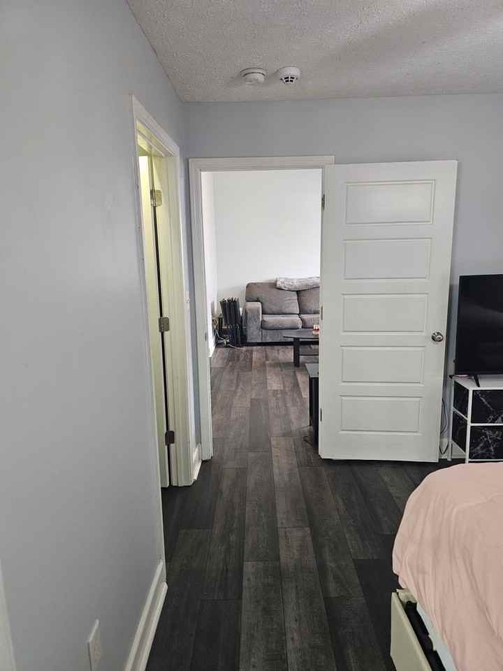 315 Gabrielle Ln - Photo 4 of 39