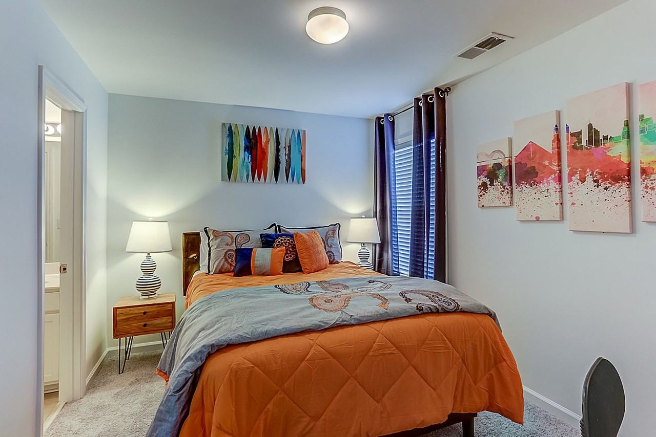 1338 Harbor Park Dr - Photo 4 of 27