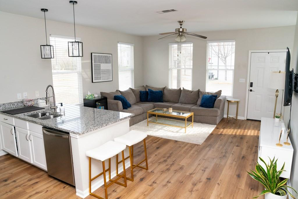 716 Ironwood Ln #1 - Photo 2 of 10