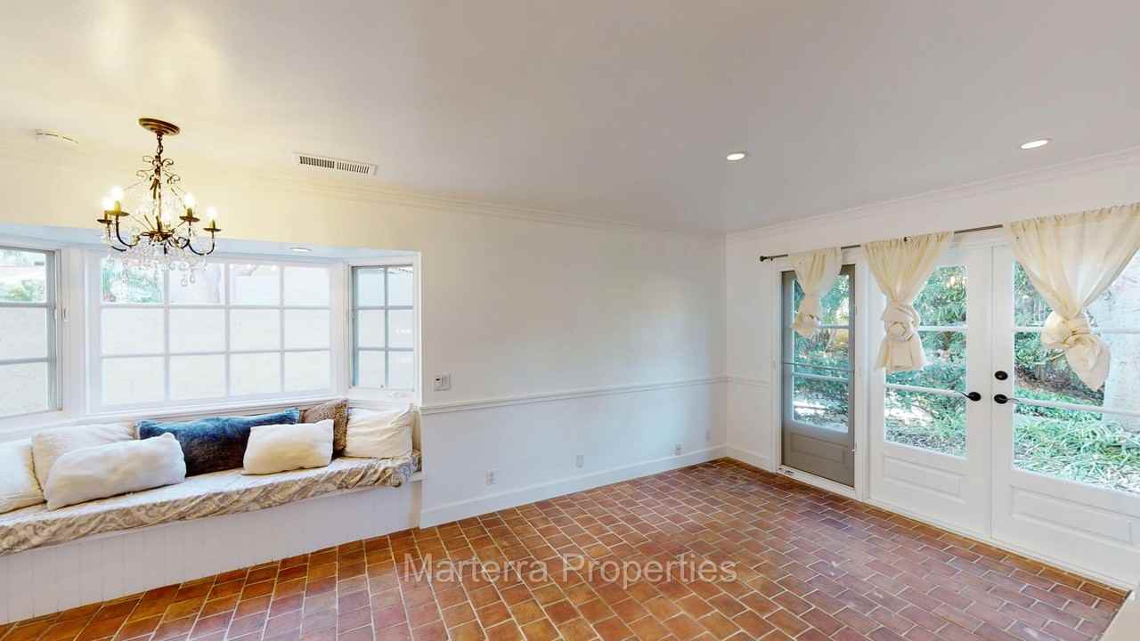 2761 Vista Umbrosa - Photo 6 of 32