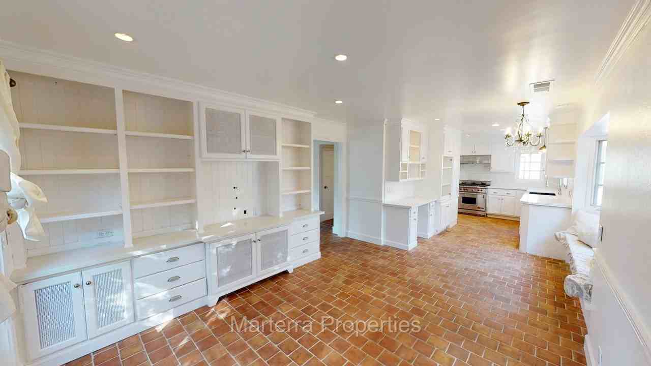 2761 Vista Umbrosa - Photo 7 of 32