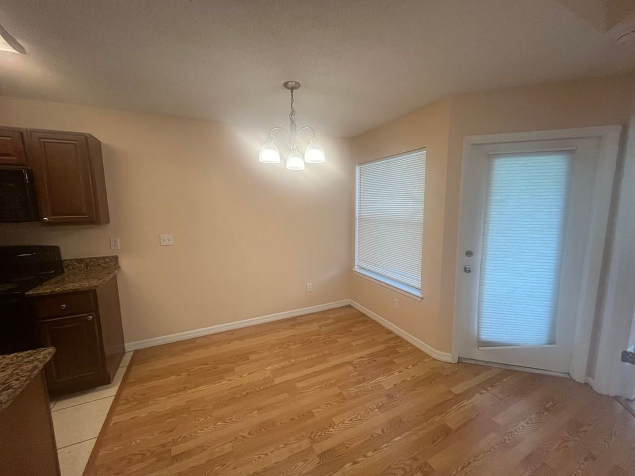 2597 Grassy Point Dr - Photo 5 of 9