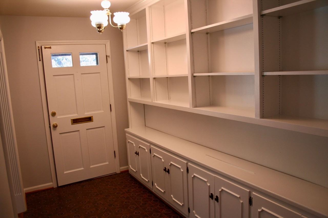 278 Medlock Rd - Photo 2 of 20