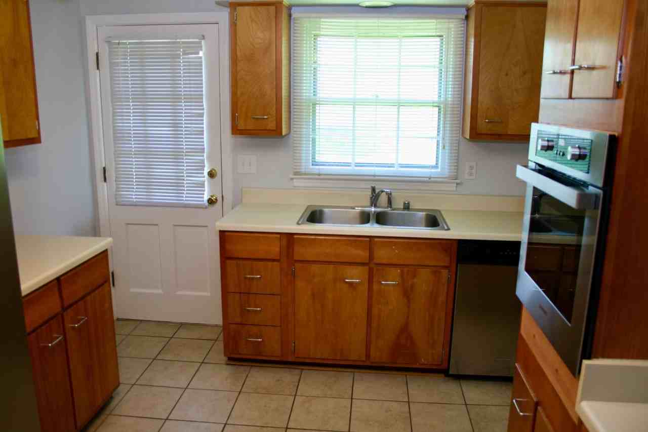 278 Medlock Rd - Photo 6 of 20