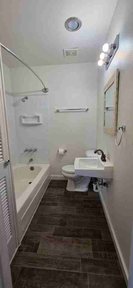 447 S 13th St - Photo 7 of 7