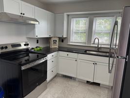 featured image of 24 Pine St
